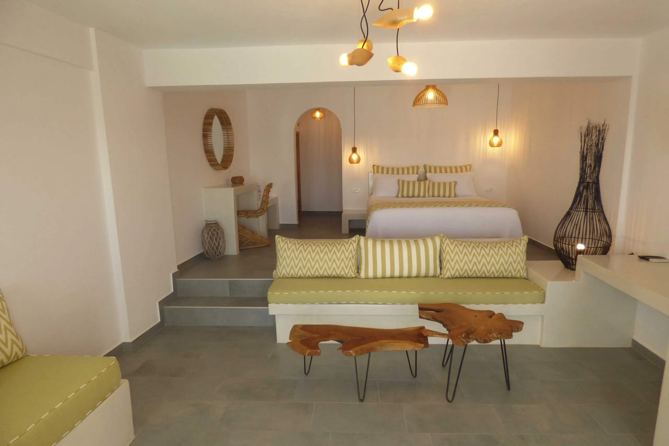 https://demosite-7.xyz/santorini-honeymoon-suite/