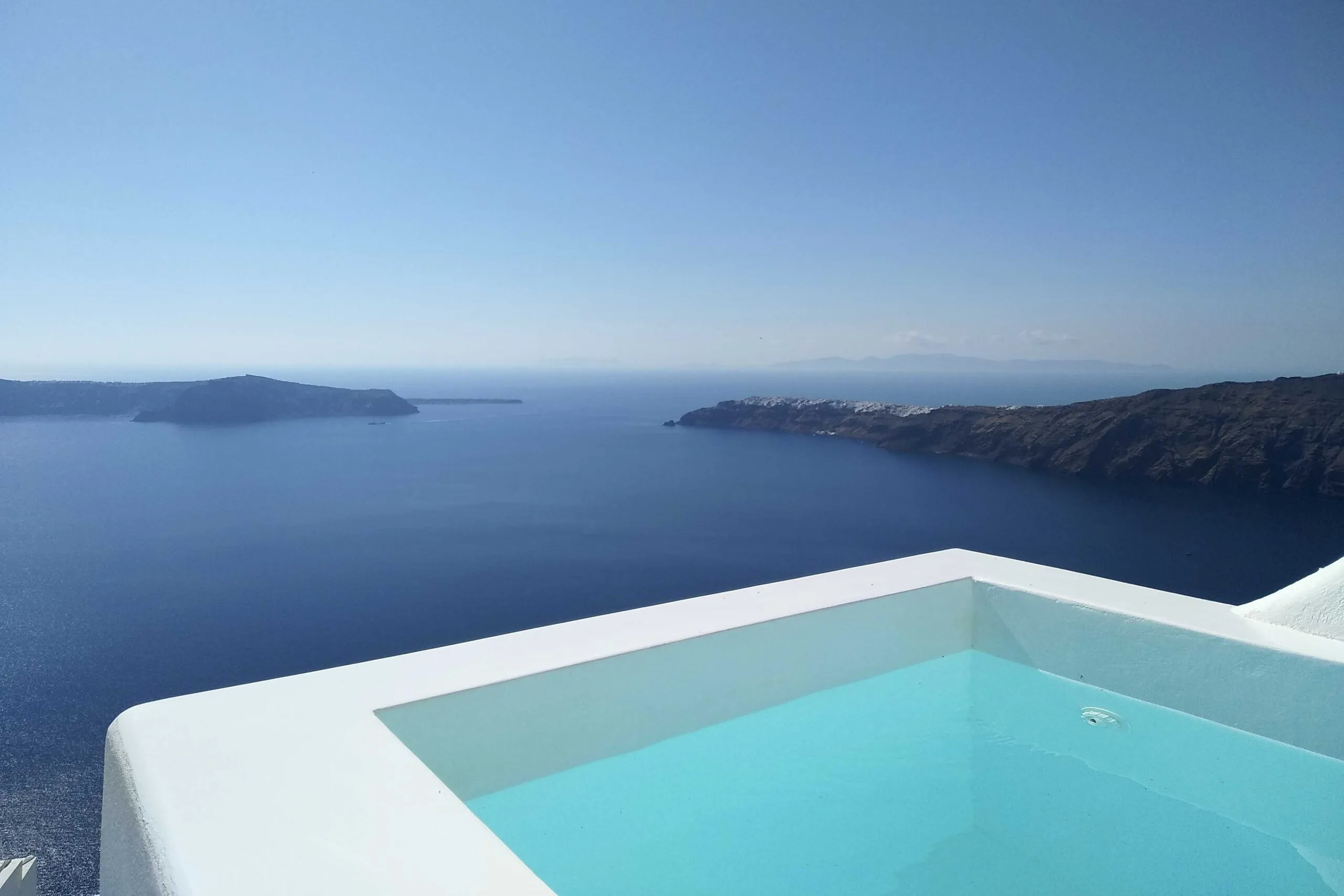 honeymoon suite villa lukas santorini view