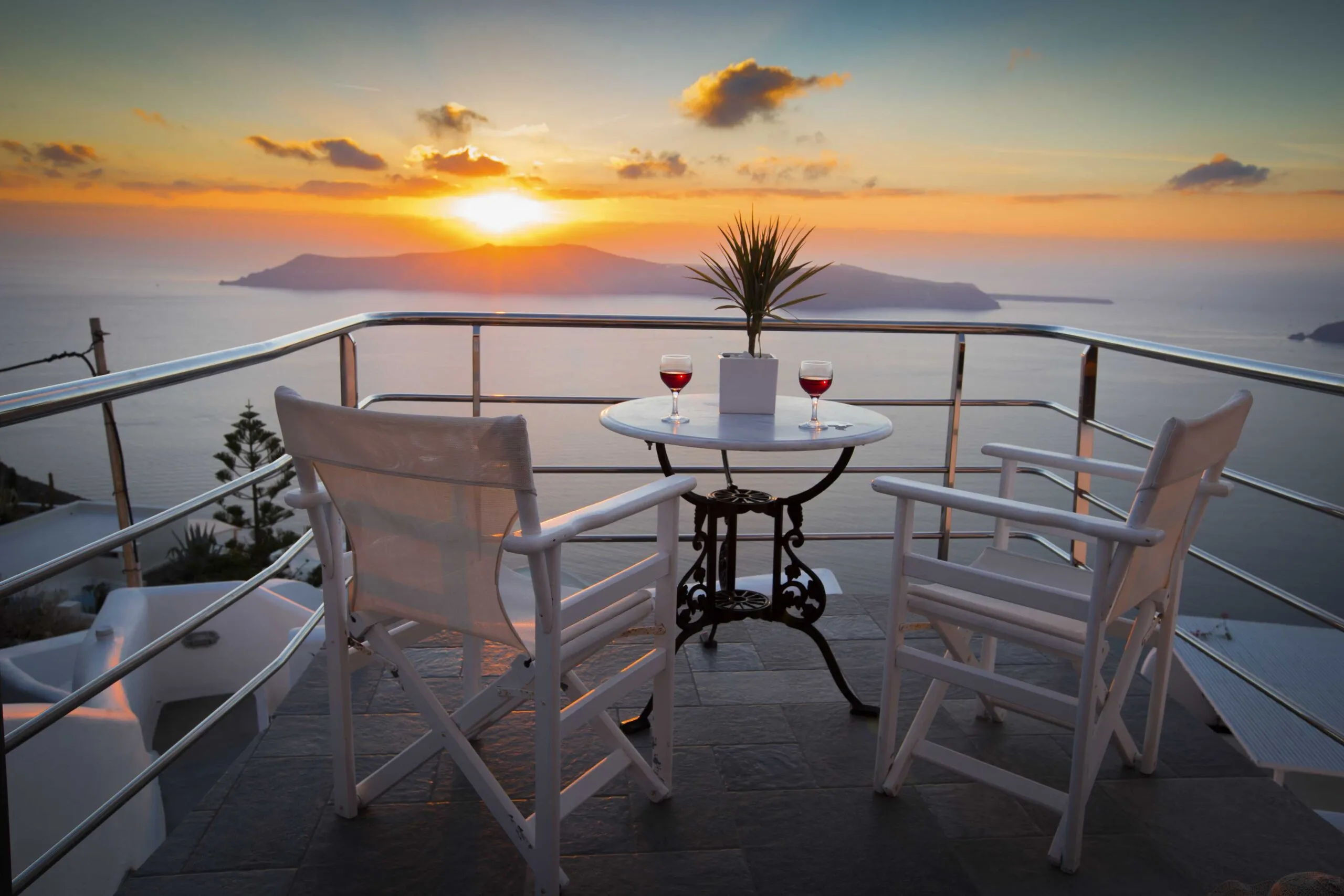 suite-villa-lukas-imerovigli-sunset-view